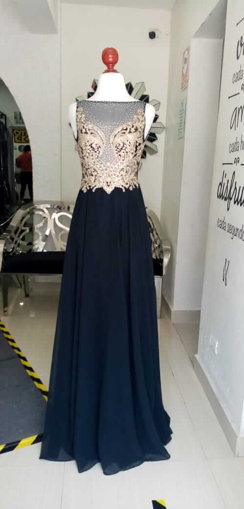 Vestido circular encaje dorado en pecho YoRentoShop.com Envío a domicilio en: Aguascalientes, Baja California, Baja California Sur, Campeche, Chiapas, Chihuahua, Coahuila, Colima, Distrito Federal, Durango, Estado de México, Guanajuato, Guerrero, Hidalgo, Jalisco, Michoacán, Morelos, Nayarit, Nuevo León, Oaxaca, Puebla, Querétaro, Quintana Roo, San Luis Potosí, Sinaloa, Sonora, Tabasco, Tamaulipas, Tlaxcala, Veracruz, Yucatán. 341 413 3313
